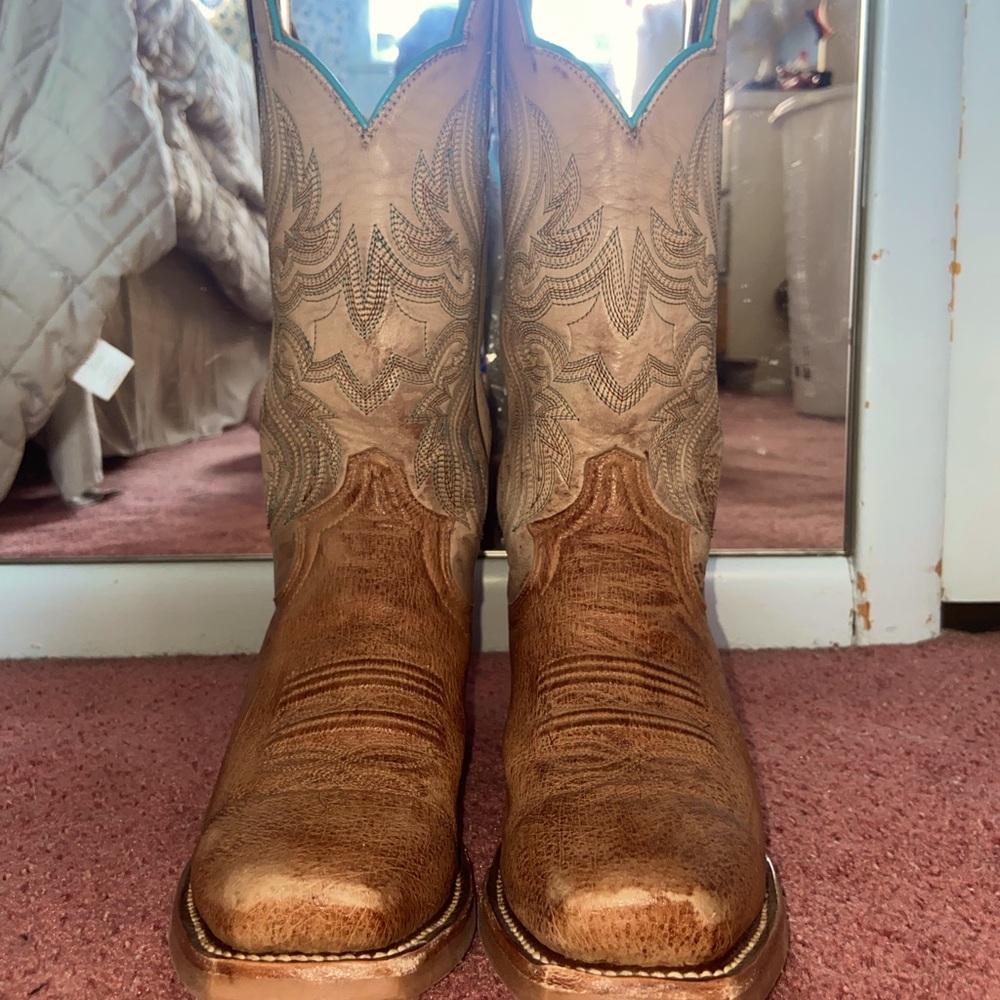 Women’s Justin Boots